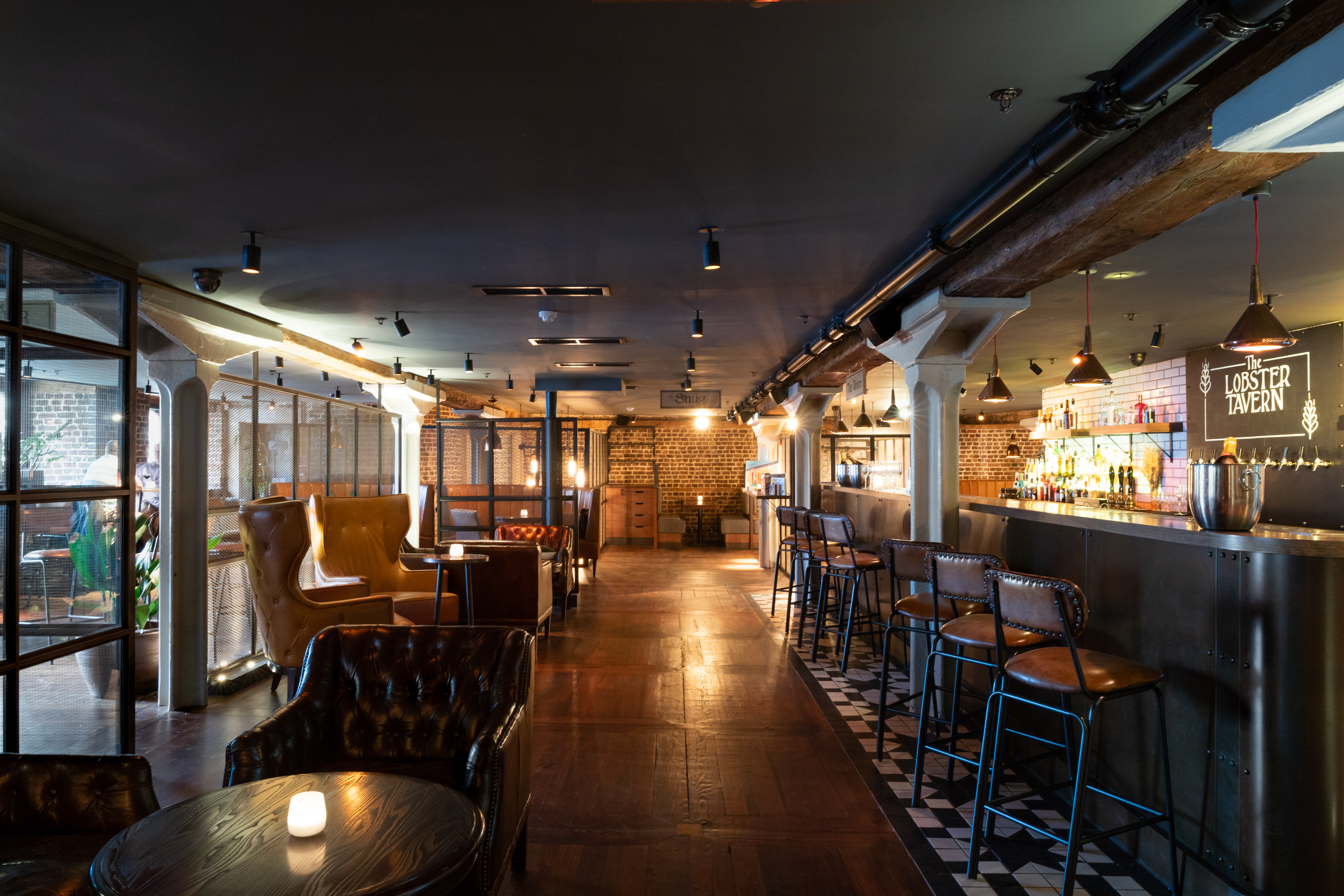 Upstairs | Canary Wharf